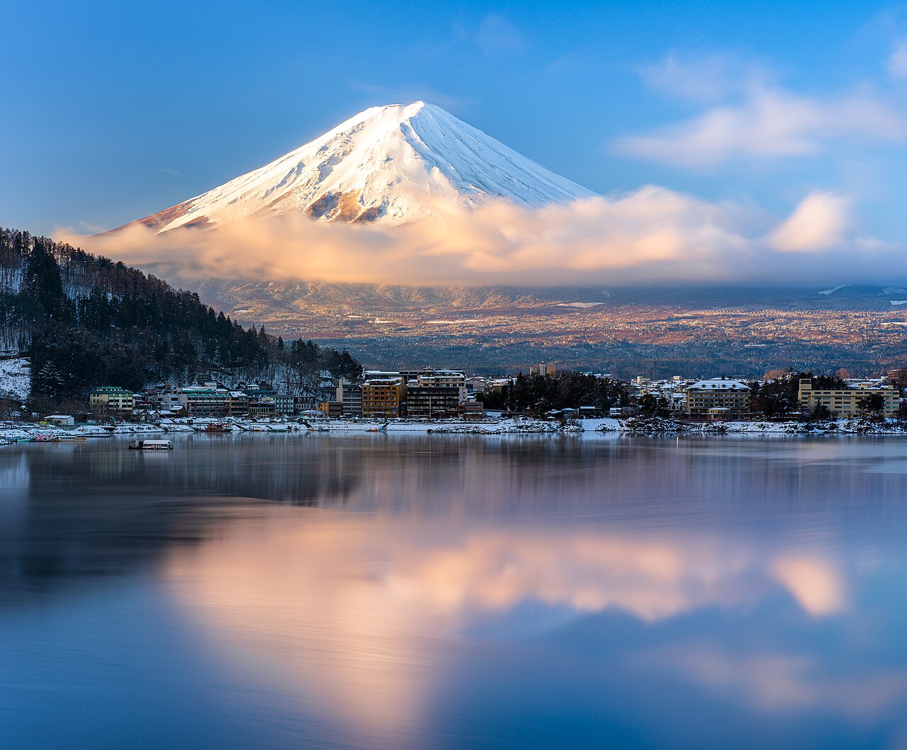 Mt Fuji at sunrise — Mt Fuji day tour from Tokyo